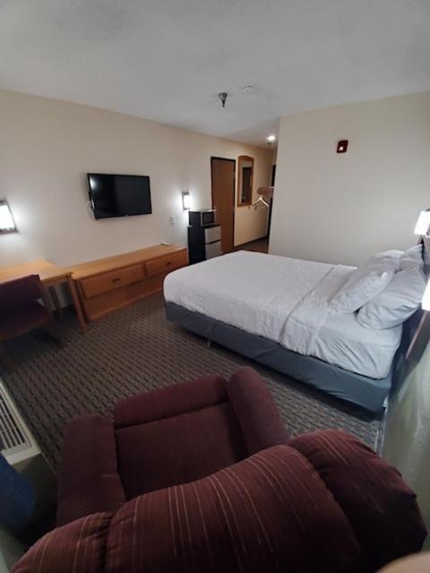 Hibbing Inn And Suites Экстерьер фото